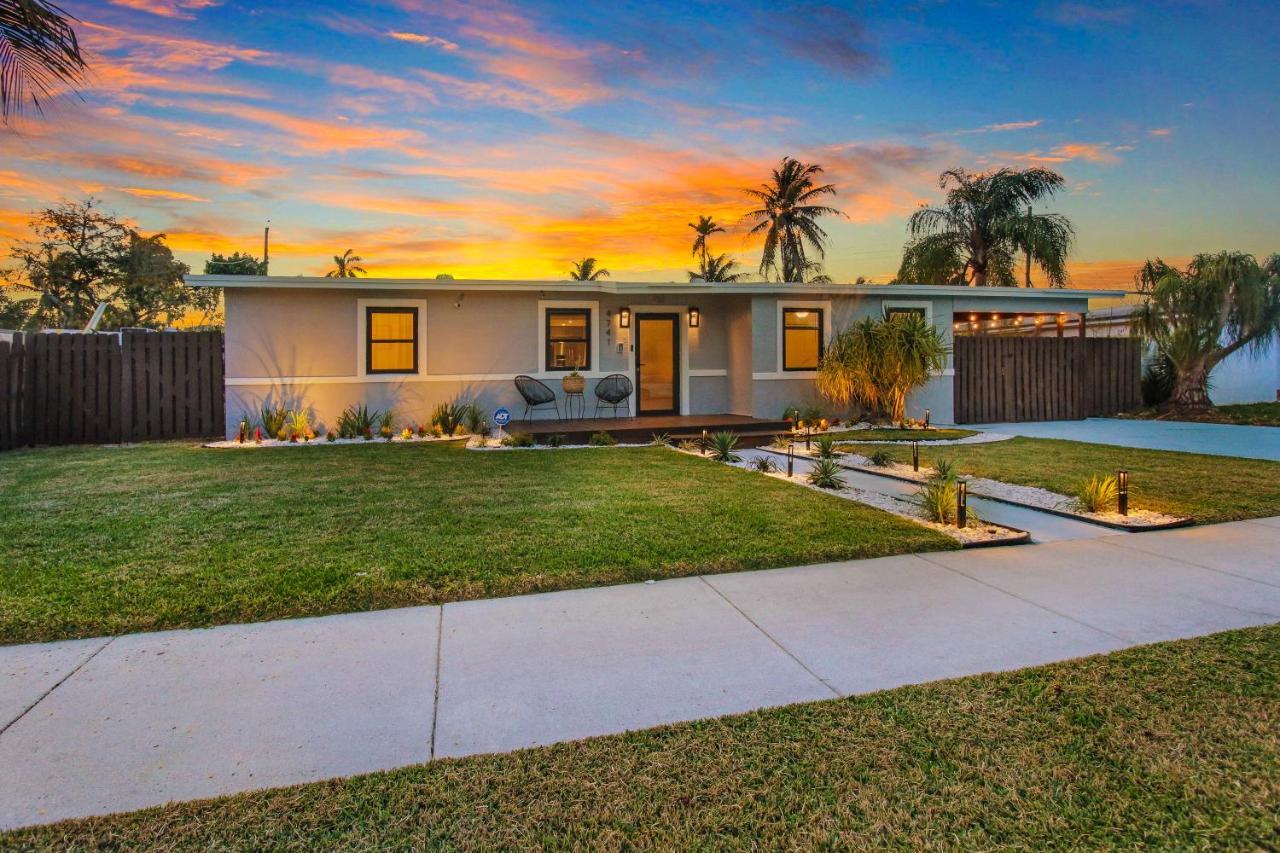 Private Heated Pool Oasis Pet-Friendly Retreat Short Or Long Stays Sleeps 2-8 Ppl Pompano Beach Buitenkant foto